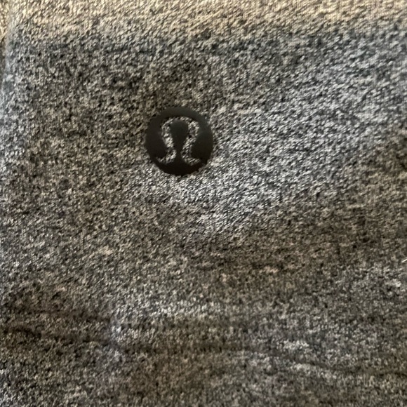 Sz.12 Lululemon pullover hoodie. Lined and heavier material. - Picture 2 of 5